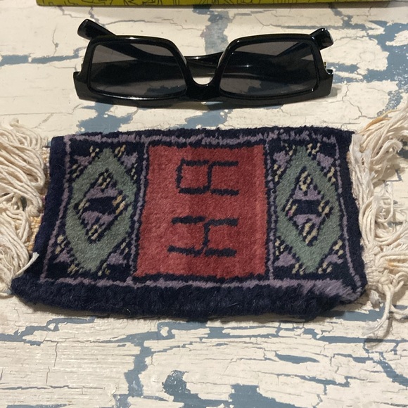 Vintage Miniature Rug - Picture 5 of 5